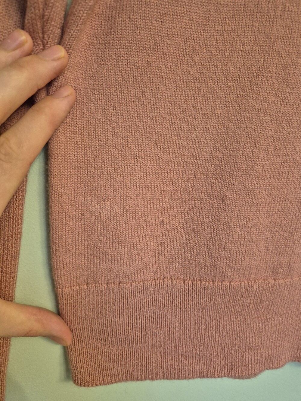 Wilfred Aritzia Women's Pink Feminine Merino Wool Turtleneck Sweater Size 2XS-S - Picture 4 of 7